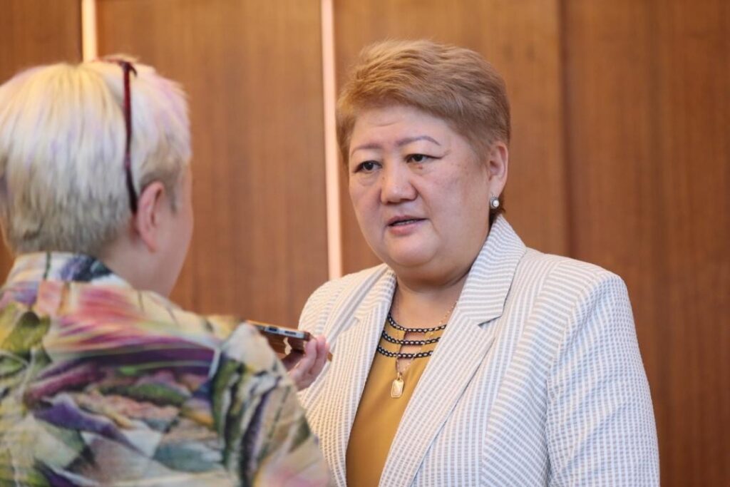 Чынара Туменбаева: Аутизм жана Даун синдрому бар балдар бизден колдоо жана социалдашуу алышат